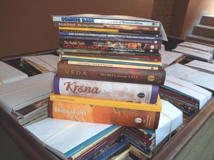 One of the 41 medium sets